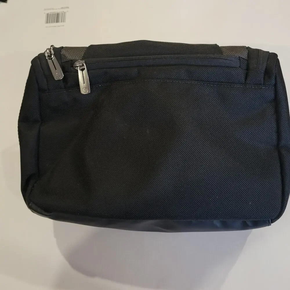 Tumi T-Tech 6791D Gray Nylon Presidio Doyle Hanging Travel Toiletry Case Kit Bag